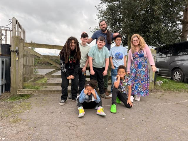 Shustoke family's barefoot lifestyle grows into new North Warwickshire business — Nuneaton news photo